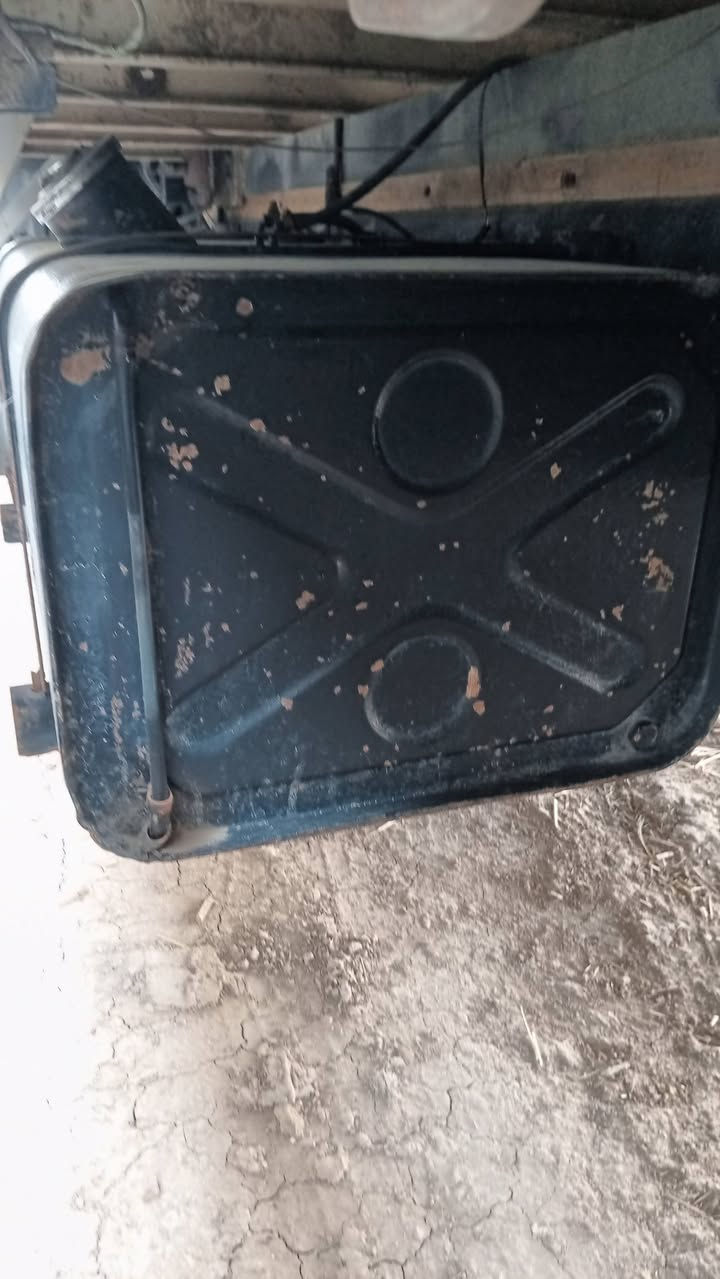 سلام عليكم لبيع  تانكي هينو ***********
