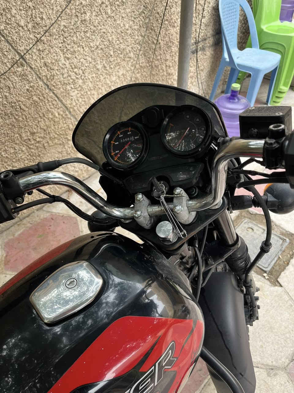 سـلام عليكم بوكسر موديل نهايه 22 محسوبه ع 23 ماشي معامله ترقيم بس برئت ذمه يراد رايدهه 1500 مابيه نقص بس باتري كاعد صار فتره عنوان بغداد الشعب 
***********
