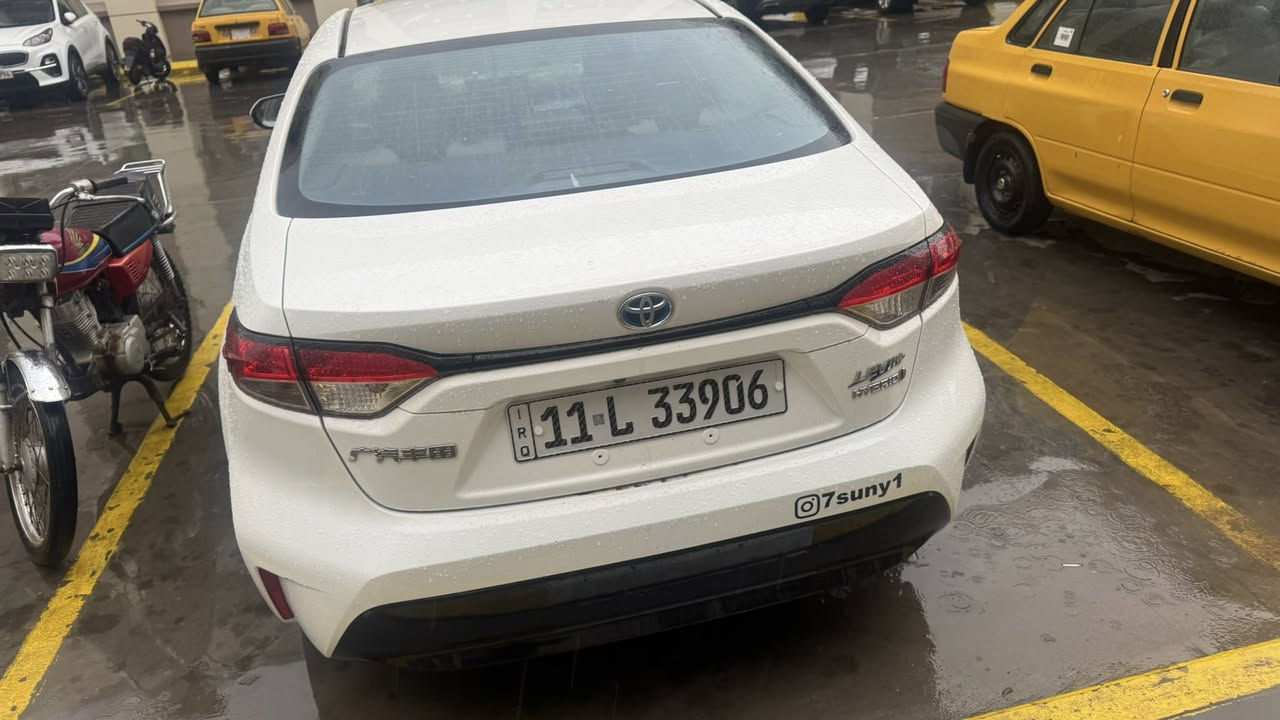 السلام عليكم
كورلا هايبرد 2024 صيني 
ماشية تقريباً 49 الف
داخل جلد 
بيها ضربة خفيفة بالكنر الخلفي جهة عكس السايق 
للاستفسار رقمي واتساب 
***********
