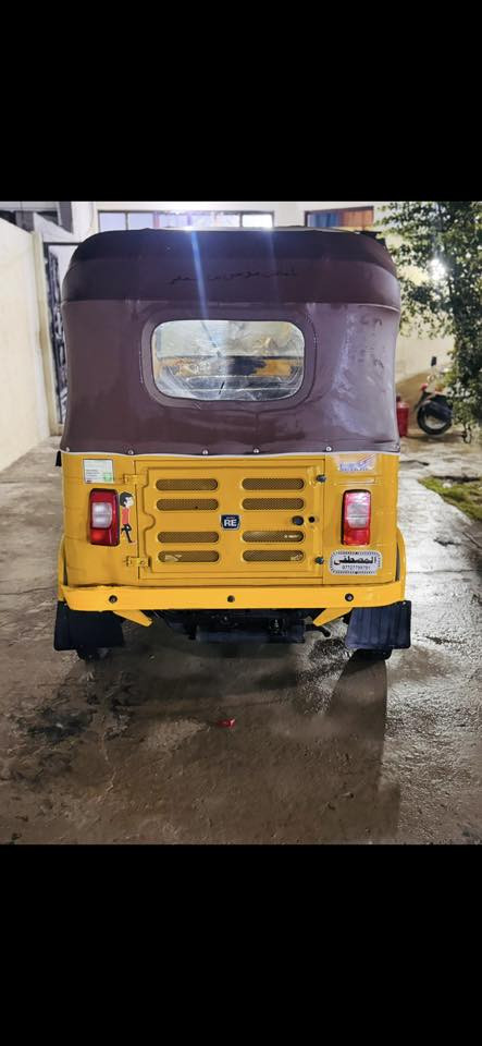 ‏سلام عليكم تكتك موديل 2020  نظيفه خير من الله كشر كله نظيف ما مابي صبغ بس دوس معمره مكينه خير من الله ناعمه تايرات نضيفه مسجل جديد مابيه نقص شغل وطلع مكاني بغداد الامين الثانيه السعر ((خاص)) رقمي ***********
