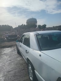 مارسدس دب موديل 86كامله السياره معمره عوزه فقط تنكجي وصبغ شوفت عينك كا...