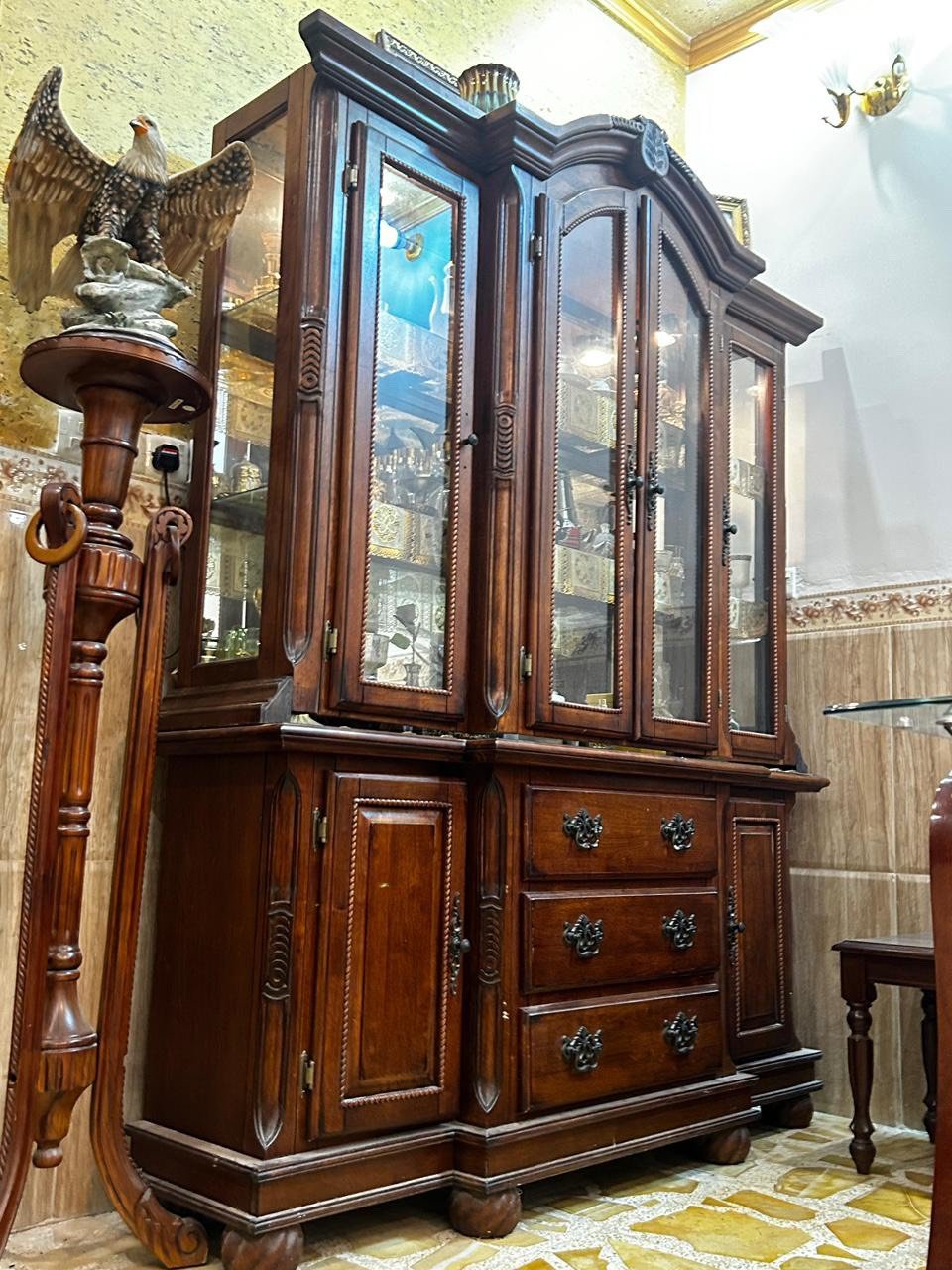 السلام عليكم للبيع بوڤية بدون الاغراض الي بداخلها للاستفسار التواصل واتساب هذا الرقم *********** مكاني نجف
 
البوڤية
الطول: 206
العرض: 166