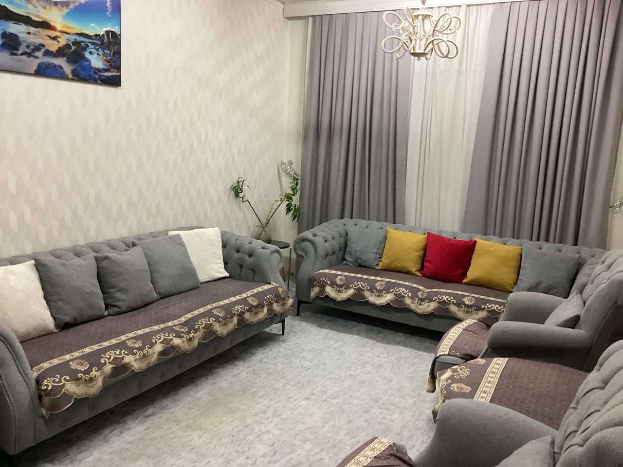 تخم جدا راقي و مو بس هيج اخو جديد وجديد أصلا 
و تجي كدام عينك تفحص ساعة ب تخم 
لان واثقة انه غير مستعمل جدا جديد 
مكاني بسماية 
رجا محد يكسر. سعر و كدامكم تخم انيق وراقي 
السعر ٦٠٠


**إذا كنت صاحب هذا الإعلان وتريد حذفه لأي سبب، رجاءا أرسل رسالة إلى الدعم الفني**