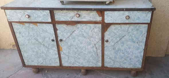 السلام عليكم أغراض للبيع كلهن ب٨٥الف العنوان كوت داموك للإستفسار ***********
