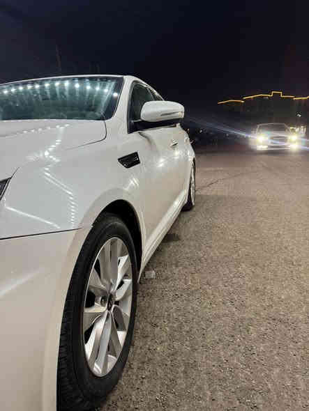 كيا اوبتيما 2012
السياره خليجي مكفوله من الصبغ والتبديل
گير محرك كفاله  
المواصفات 
بصمه تشغيل وابواب 
تحكمات 
مري شفط 
نضام ترحيب 
السياره بيهه رصعات وشخوط بسيطه موضحه بلصور 
السعر 125 وبيهه مجال 
للاستفسار : *********** بغداد
