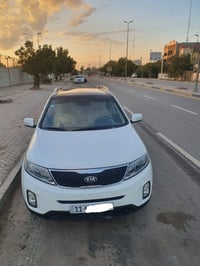 سيارة  سورنتو موديل ٢٠١٤ رقم بغداد عنوان بغداد شارع فلسطين رقم ها تف ٠...