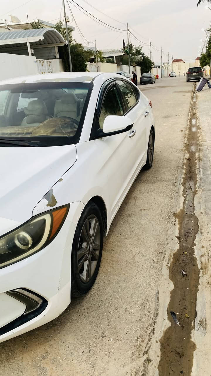 السلام عليكم
سياره النتره 2017 وارد امريكي حادثها جاملغ وباب 

المحرك 2000 دوش 

شاشه دشبول 

كامره خلفيه 

تحكم ستيرن جهتين 

يوجد منضومت غاز 

تبريد ثلج تتفئه كلها شغاله 

رقمها نجف السياره بسمي 

 السنويه نافذه لغايت  لل 2029

السياره حلوه ونضيفه مثل ما موجها بل صوره 

الرقم الهاتف *********** 

السعر 122 وبيها مجال بسيط
