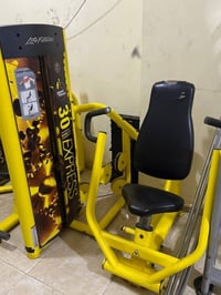 لايف فيتنس • ٨محطات • أمريكي