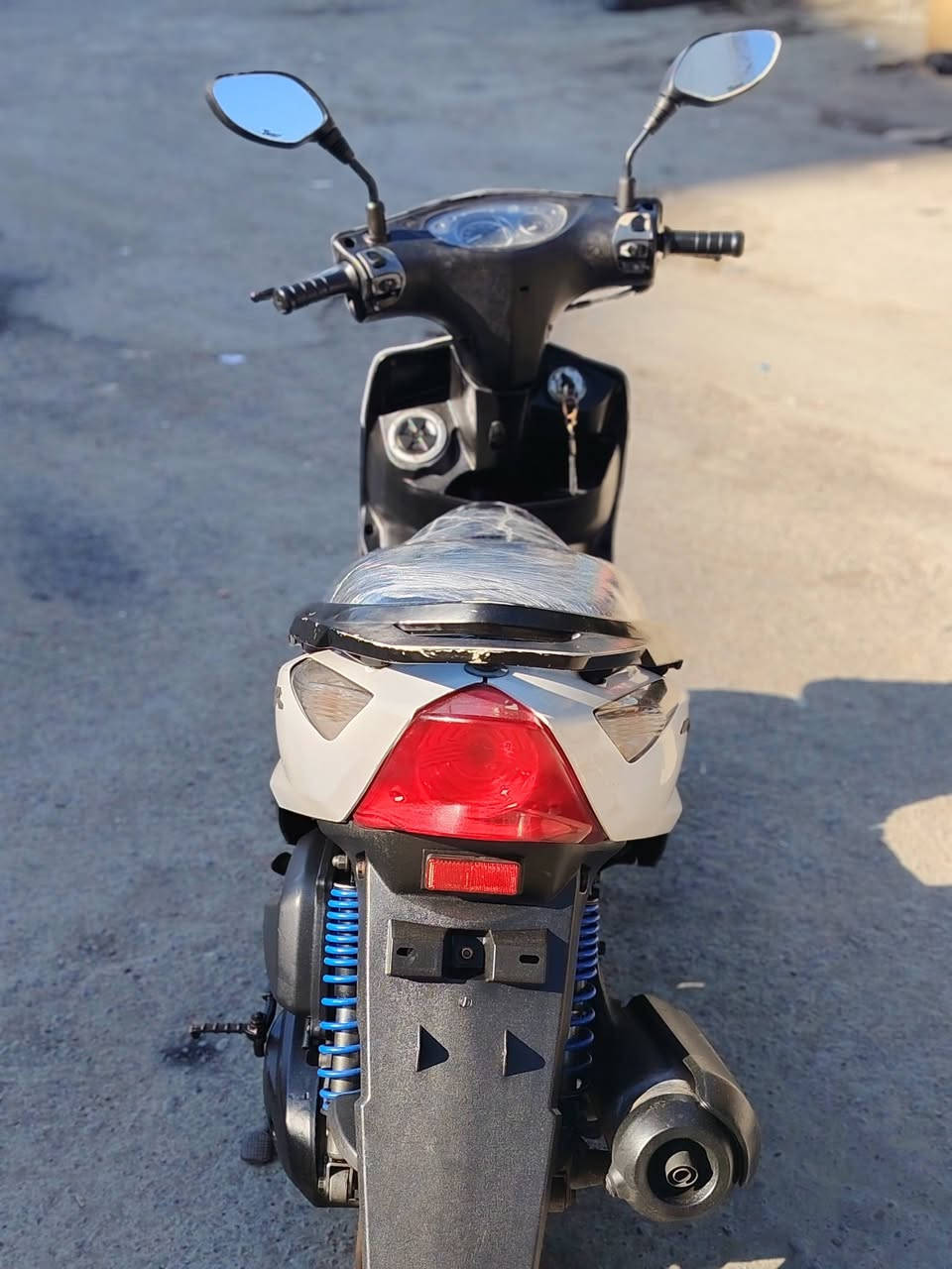 دراجه مكفوله نضيفه كلش برغي ممفتوح بيها انطيك بيها ضمان  شلعه ومحرك يخبل ب ٥٠٠


**إذا كنت صاحب هذا الإعلان وتريد حذفه لأي سبب، رجاءا أرسل رسالة إلى الدعم الفني**