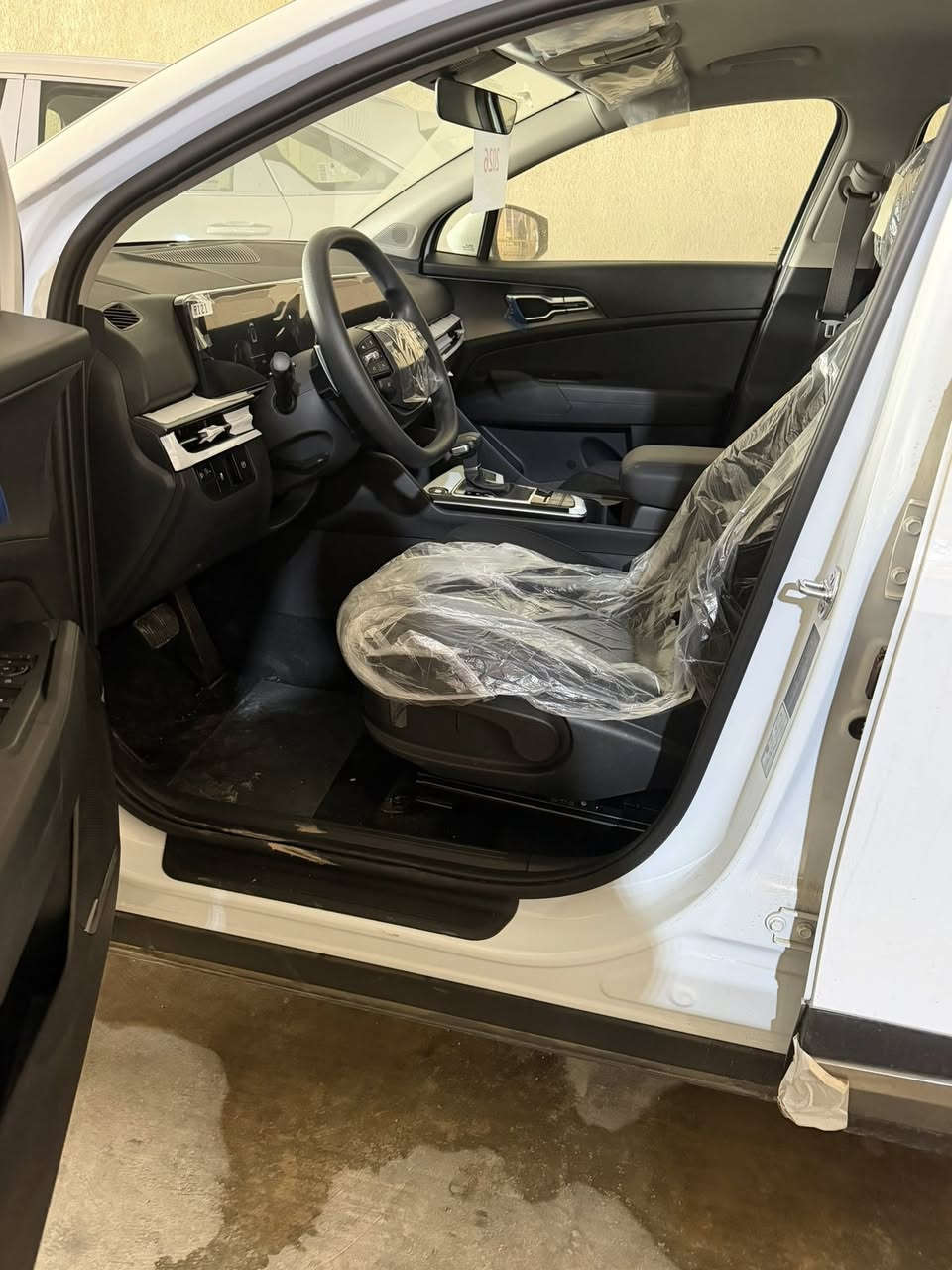 السلام عليكم سبورتج زيرو موديل 2026 رقم أربيل 
الموصفات بصمه شاشه جبيره كأمره خلفيه 
حساس خلفي قطعتين تبريد سعرها 250 🔥 
‏الاستفسار  *********** والتصال ￼
