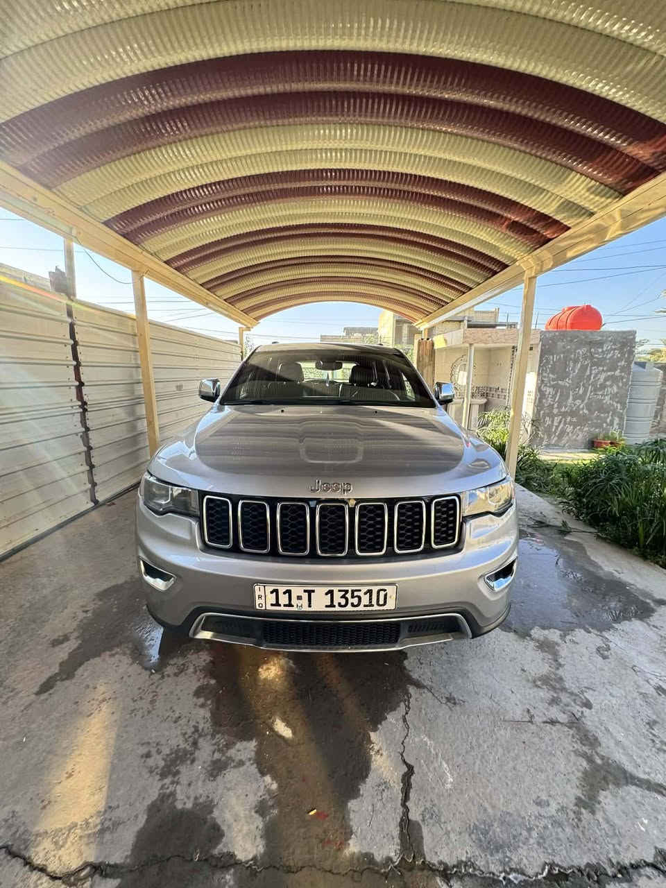 جيب گراند شيروكي وارد امريكي سونار داخل منشور
مواصفات LIMITED فول 1/1 عدا الفتحه 

ماشيه 83.865 ميل حقيقي 
كشنات جلد +كهرباء
كشنات تدفئه +تبريد
محرك 3600
فور ويل درايف
ستيرن تدفئه + كهرباء
رادار أمامي خلفي
كشن خزن ميموري
جنطه كهرباء 
2 بصمات ابواب 
حساسات خلفي ومامي
تبريد قطعتين
تحكم ستيرن جهتين
لايت زينون
وضعيات قياده 

حساس تاير
___بيها هواي مواصفات 

سنوية بأسمي

العنوان : بغداد 

الهاتف☎️ : ‏‪***********‬‏

* السعر : 220$
