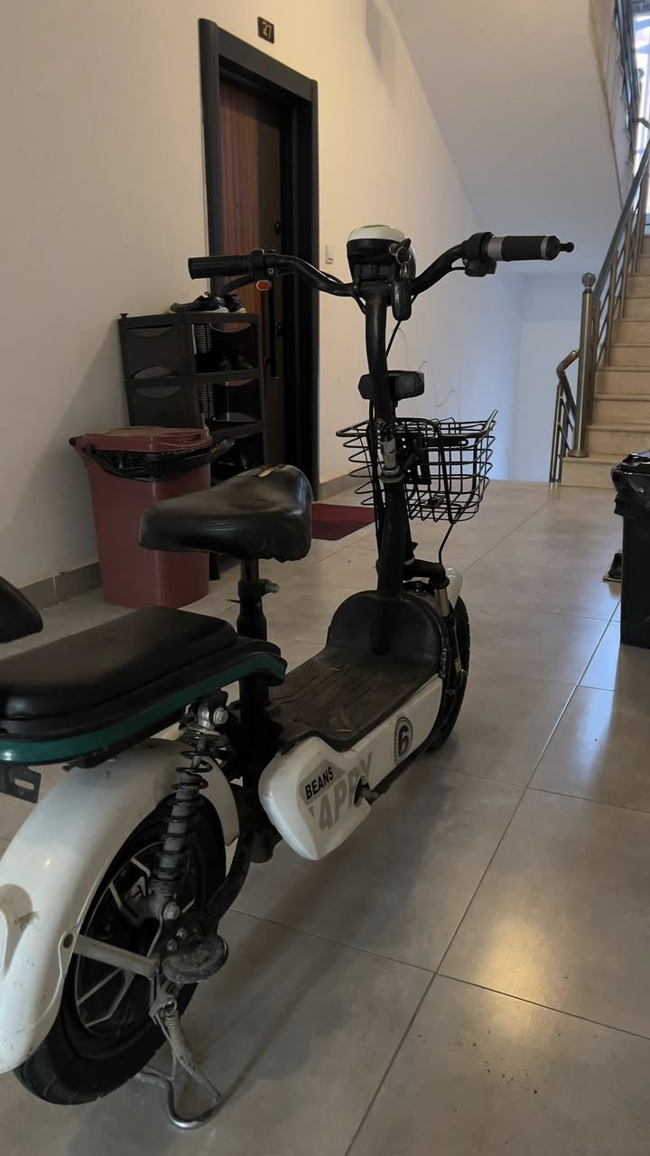 سلام عليكم
باسكل شحن للبيع 
٤ باتريات جديد بصمه + جهاز انذار سرقه + قفل تايران 
مكاني دهوك 
السعر ٢٥٠ الف 
*********** متوفر واتساب
