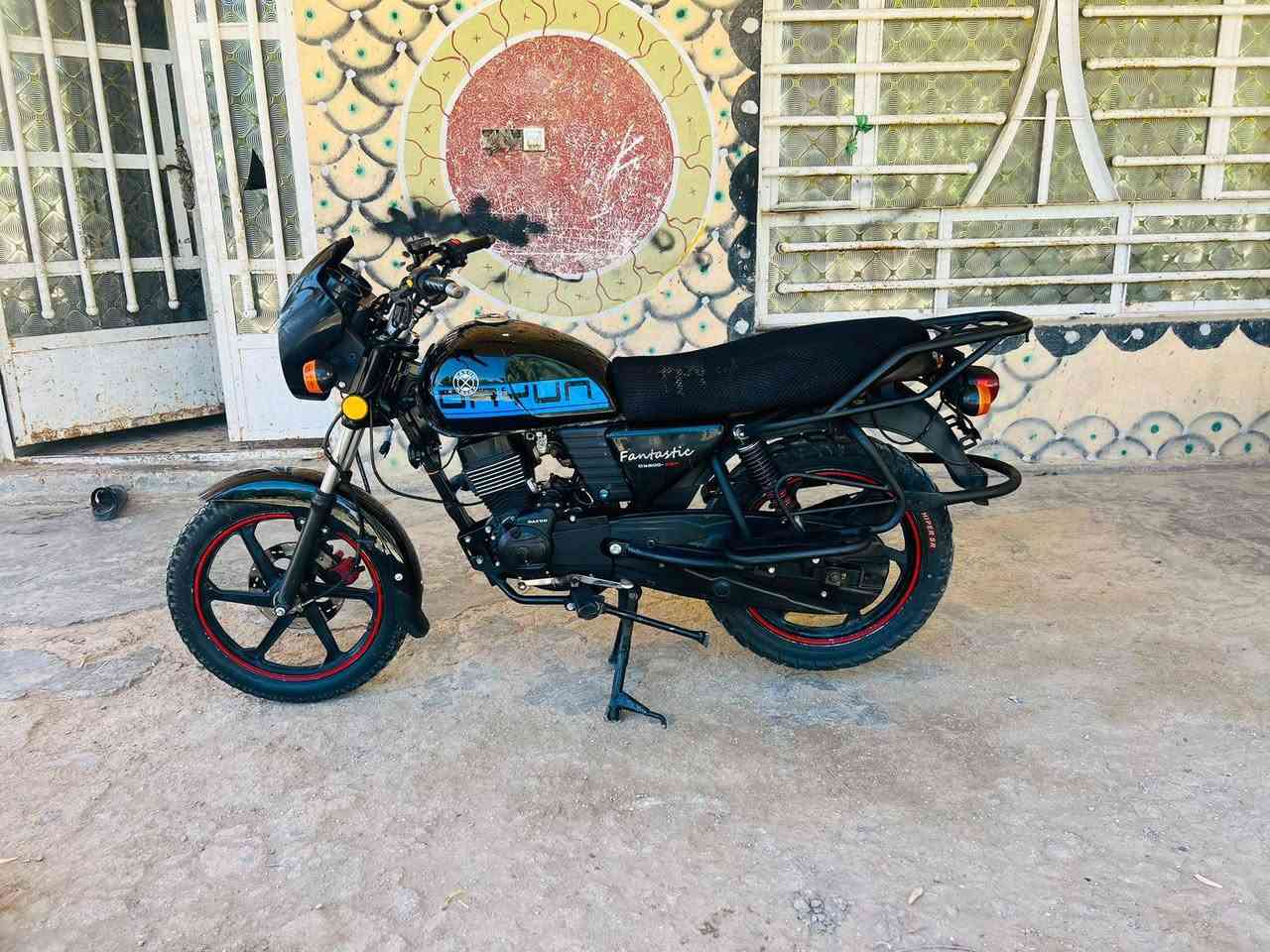 سلام عليكم درجه البيع ديون نفخ موديل 25 وراق سكنر درجه مكفول كفاله عامه جديده كلش محرك كهربيات توير مكفوله كفاله عامه جديده كلش حلوه رزانه فول مبيه اي نقص حلاء من الصوره كامله مكينه خرسئ درجه خير من الله السعر مليون 300 وبيه مجال الشراي ***********

