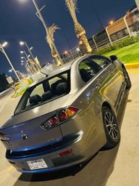 للبيع لانسر مسيبوشي قرش  موديل 2017 وارد امريكي مكينه 2000  حادث امريك...