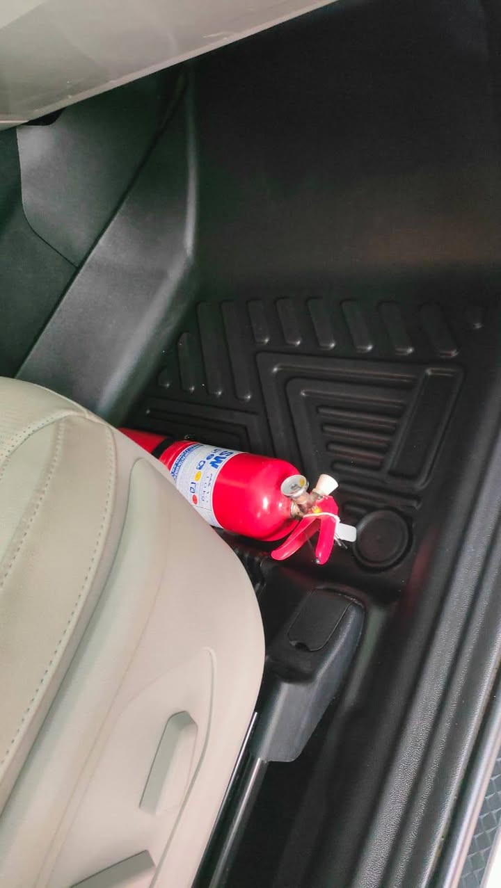 سورنتو 2025
ماشية 13500الف 
2 كاميرا 
كشنات جلد  بلادي حار بارد 
كشنات كهرباء 
جنطة كهرباء 
تشغيل عن بعد 
جام يصعد وينزل بالريمونت 
ويل 19 
محرك 6 سلندر
رقم اربيل 
للاتصال او مراسلة واتس اب ***********
