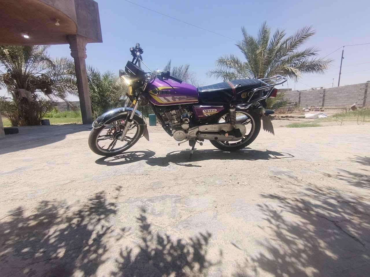 دراجة سافان 5 كير سلف وبصمه مديل 23نضيفة  كهربأيات كله شغاله اوراق بغداد سعر 600 وبيها مجال العنوان واسط ناحيه الدبوني رقم ***********
