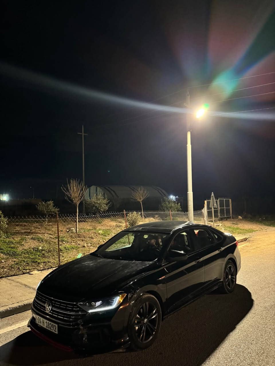 جيتا موديل 2022 فول فول بانوراما 
داخل جلد رادار كوشن هيتر داخل زه ر
قه بات رقم سنوي جديد تحويل وكاله بشرط 
گير محرك بشرط 
4 قطعه صبخ بجه ك داخلي يا كرتي ارباكا دشبولي نه فه بويه 
سعر 127$ 
6$ ورقه غرامه دي سعري هيت خار 
رقم موبايل *********** زاخو, دهوك
