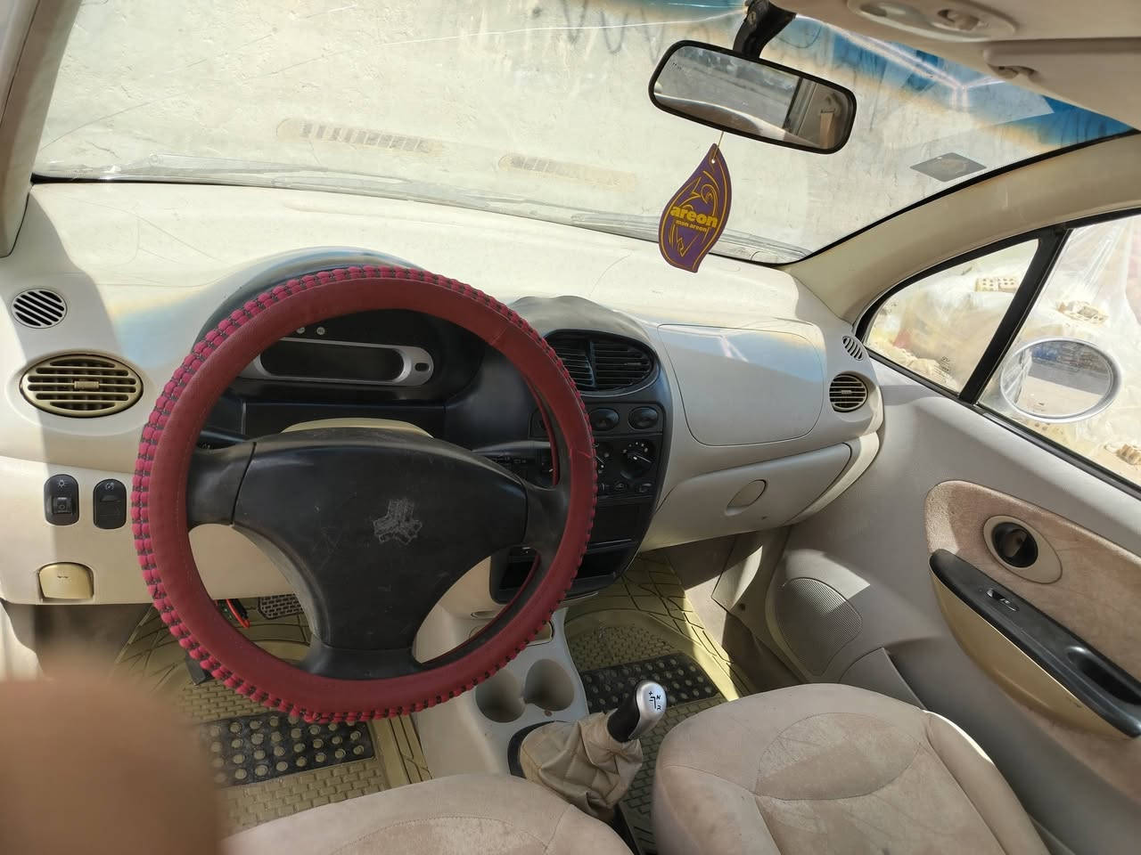 السلام عليكم QQ  رقم بغداد انكليزي 2013 سياره بلاديه كير اوتوماتيك ماشيه 85 السعر 26 الرقم *********** غير متواجد عل فيس
