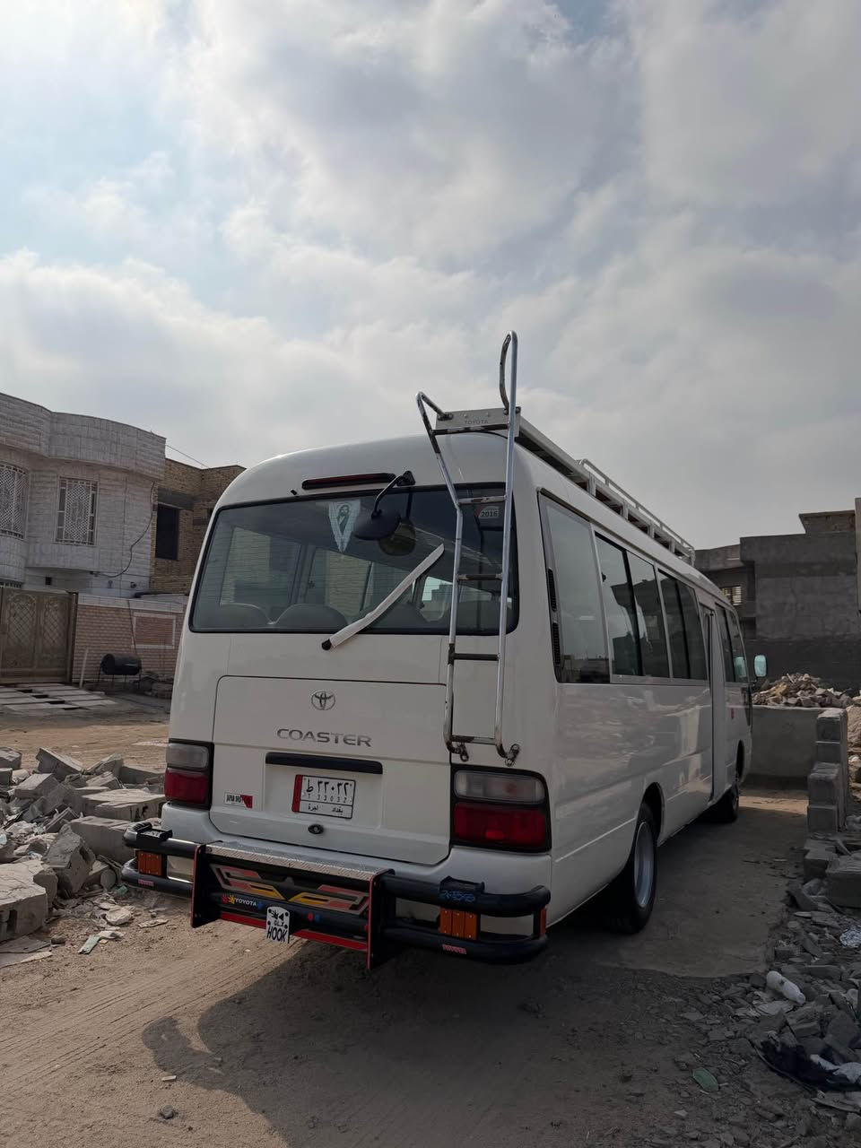 للبيع كوستر 2014
دوشمة عامة 
تخم تاير 
سلة ودرج 
كفالة عامة من الضربة
صبغ ذيل واحد 
***********///*********** البصرة, العراق
