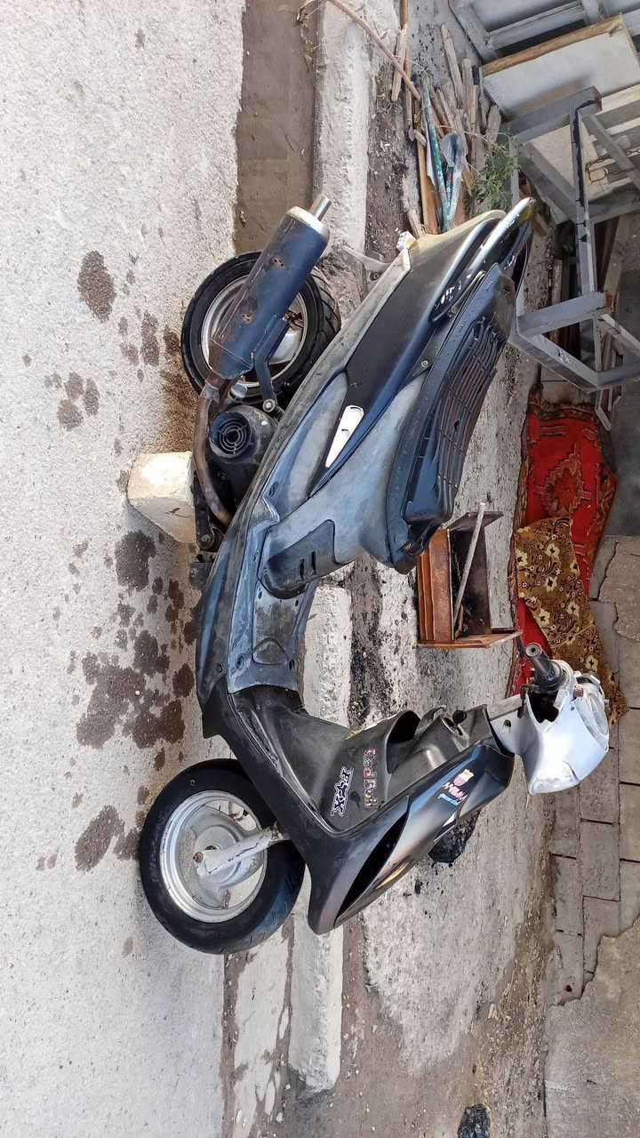 سلام عليكم للبيع ماكس عدله بيهه كفرات مال اربعه نواقص كابريتر وصخه تخربط وبيهه صوت بل مكينه سعر خاص مكاني بغداد حي العامل رقم ***********
