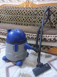 مكنسة كهربائية • استعمال قليل • واير 5م