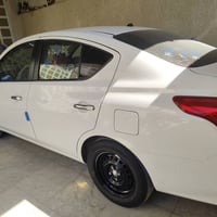 شباب سياره للبيع جديده وحلوه شراينتصل السياره كلش ما حد صاد بيها لا مش...