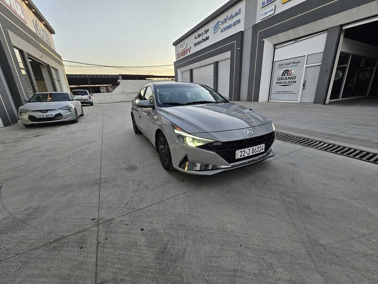 السلام عليكم 
للبيع السعر مناسب 137 
النترا 2021 🇺🇸🇺🇸
ماشية 49 الف 
محرك ٢٠٠٠ دوش 
فول عدا الفتحة 
كشنات تدفئة 
شاشه كبيره 
ابل كار بلي 
حساسات 
بصمة تشغيل ابواب
تشغيل عن بعد 
ويلكب ١٧ 
صدر حدادية كلها جديدة 
گير ومحرك مكفول شرط
تخم تايرات قبل اسبوعين شادهن

بيها قطعتين صبغ جاملغ النفر + البوند بدوون دواخل بدون ايرباك شررط 
بيها قطعتين كلير من امريكا 

رقم التلفون ☎️☎️
***********
