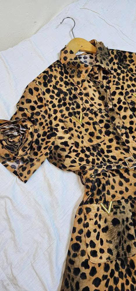 فستان يلبس40/42👗
،الطول ميدي ،،نص ردن 🎊🤍
اخذتو من اربيل ب٧٠ابيعو 🤎🤎٣٧وبيه مجال بسيط🤎🤎 
يتوفر خدمة توصيل 🚗🚗🚗
الماشرايا لاتدخل خاص 👥


**إذا كنت صاحب هذا الإعلان وتريد حذفه لأي سبب، رجاءا أرسل رسالة إلى الدعم الفني**