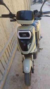 ماطورR9 شحن السعر 500 الف وبي مجال العنوان / موصل / حي الوحدة 07781027...