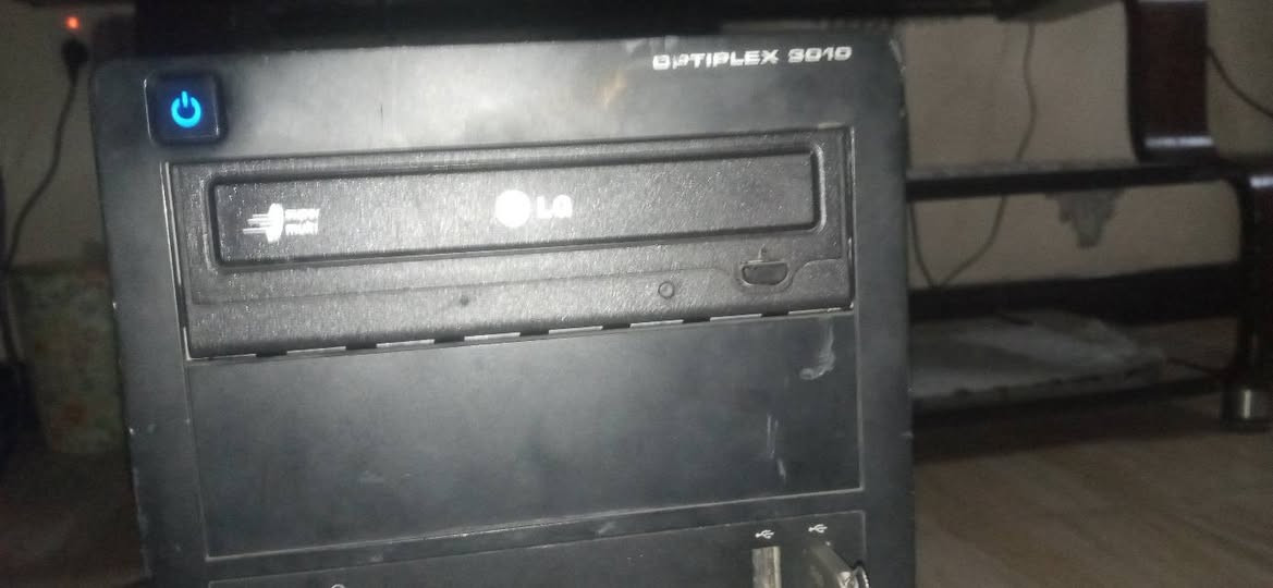 سلام عليكم ***********
كيس كامله يجي وياها شاشه Dell حجم 19 مع كامل الكيبلات مواصفاتها
intel core i5 3470
Ram 16
SSD 128
HDD 500 بي العاب قويه
PSW 450W حقيقي
نظام كامل ويندوز 10 مفعل وانزل برامج حسب الطلب وهذه الالعاب الي بالحاسبه
Cod 2
Cod Modern warfare 2
Minecraft bedrock اصليه مو نسخه تجريبيه
Far cry 3
Gta 5
The long drive
Minecraft Java
Gta sa
Max pane 3
Beamng drive
الهارد بي كل هذه الألعاب
وسعرها 205 هي والتوصيل
يجي وياها شاشه مع كامل كيبلاتها
للتواصل خاص او واتساب ***********
