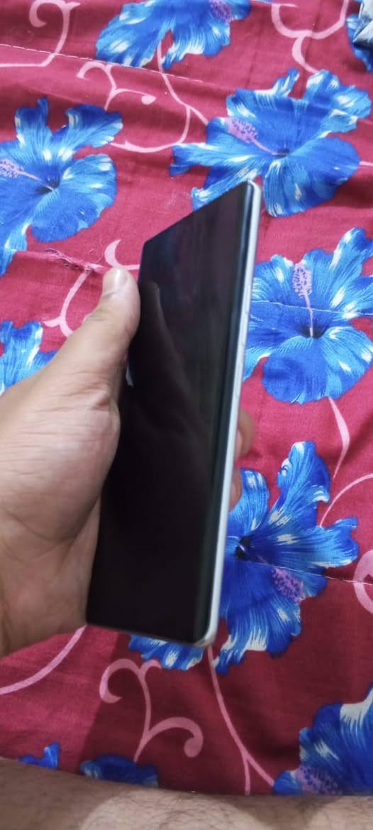 سلام عليكم انفنكس  تكنو كامون 40 برو 5G  جهاز يخبل يشغل 90 فريم ببجي وبدقه حلوه الجهاز كفاله من كلشي شرط تجي تفحص وتروح السعر 275 وبيه مجال بسيط المكان البصره المعقل


**إذا كنت صاحب هذا الإعلان وتريد حذفه لأي سبب، رجاءا أرسل رسالة إلى الدعم الفني**