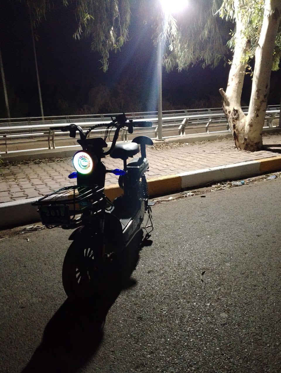 السلام عليكم ورحمة الله 
ماطور شحن للبيع نوع happy beans6
نضيف حيل مابي شي بس الشاشة عاطلة
للاستفسار: ***********
