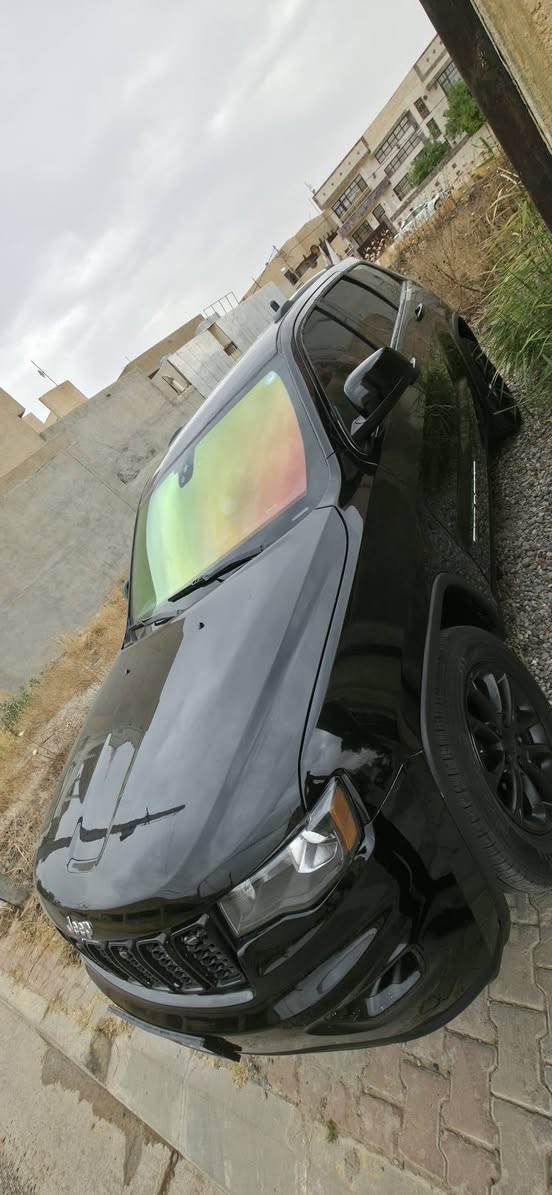 بيع مراوس
جيب لاريدو ٢٠١٧ مواصفات عتيادية 
السيارة جاهزة الاخر حباية 
حادث جاملغ بونيد 
وبين بابين طرف سكن بي صبغ معجون اثر خطة خفيفة بدون داخل نهائيا  يعني ٤ قطع صبغ 
ماشي 120الف 
رقم سنوية كلة جديد شرط تحويل وكالة
رقم مميز ويا 
كير مكينة كلهة شرط لامفتوح لابي عيب 
مكان كركوك 
سعر ١٨٥وبي مجال 
*********** كركوك, العراق

