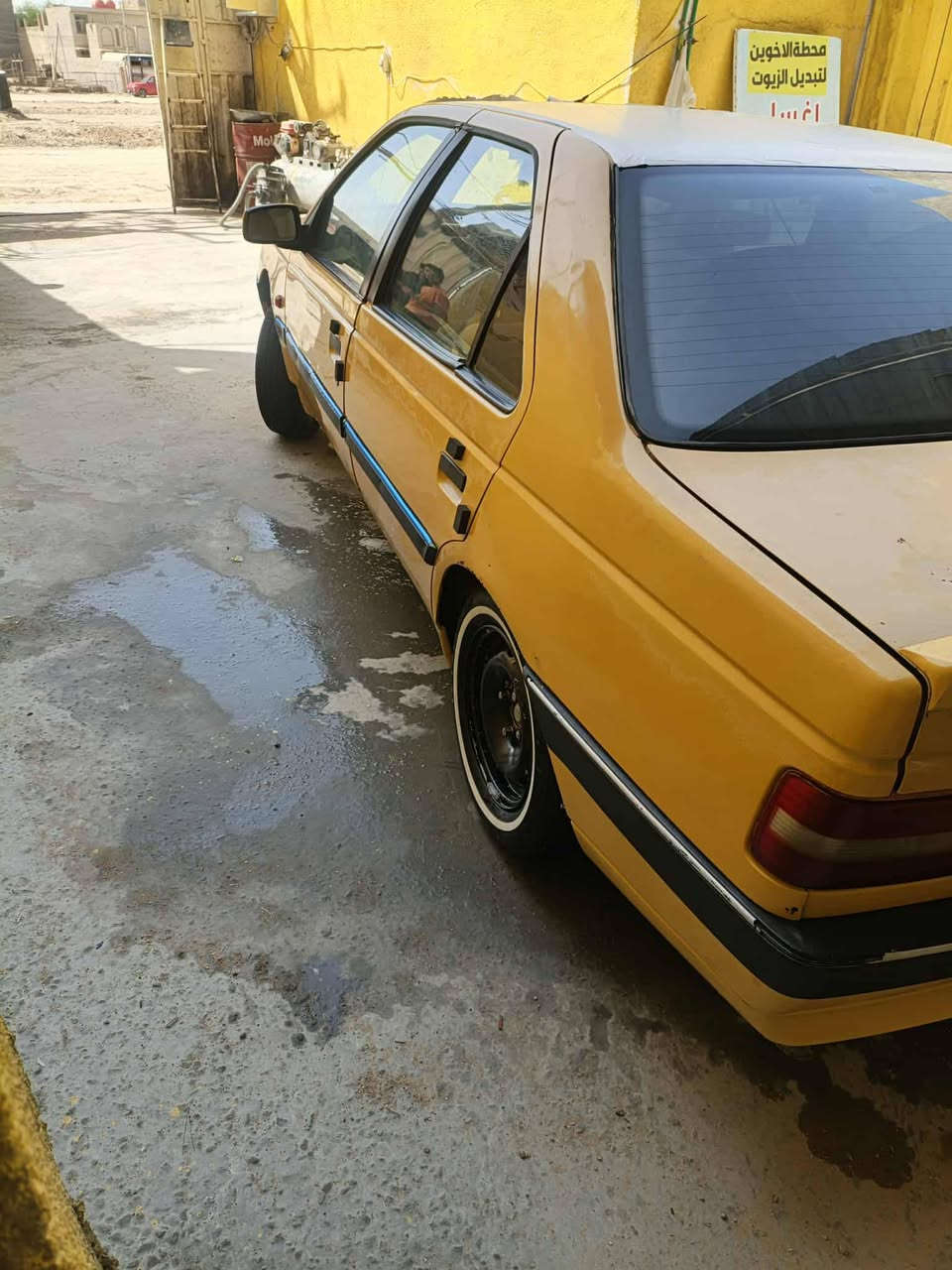 السلام عليكم بيجو لميس البيع السياره حلوه وجاهزه مكينه بيهه تنقيص حدادي جديده كير جديد تخم تاير البدي كفاله عامه الاستفساراتصل***********
