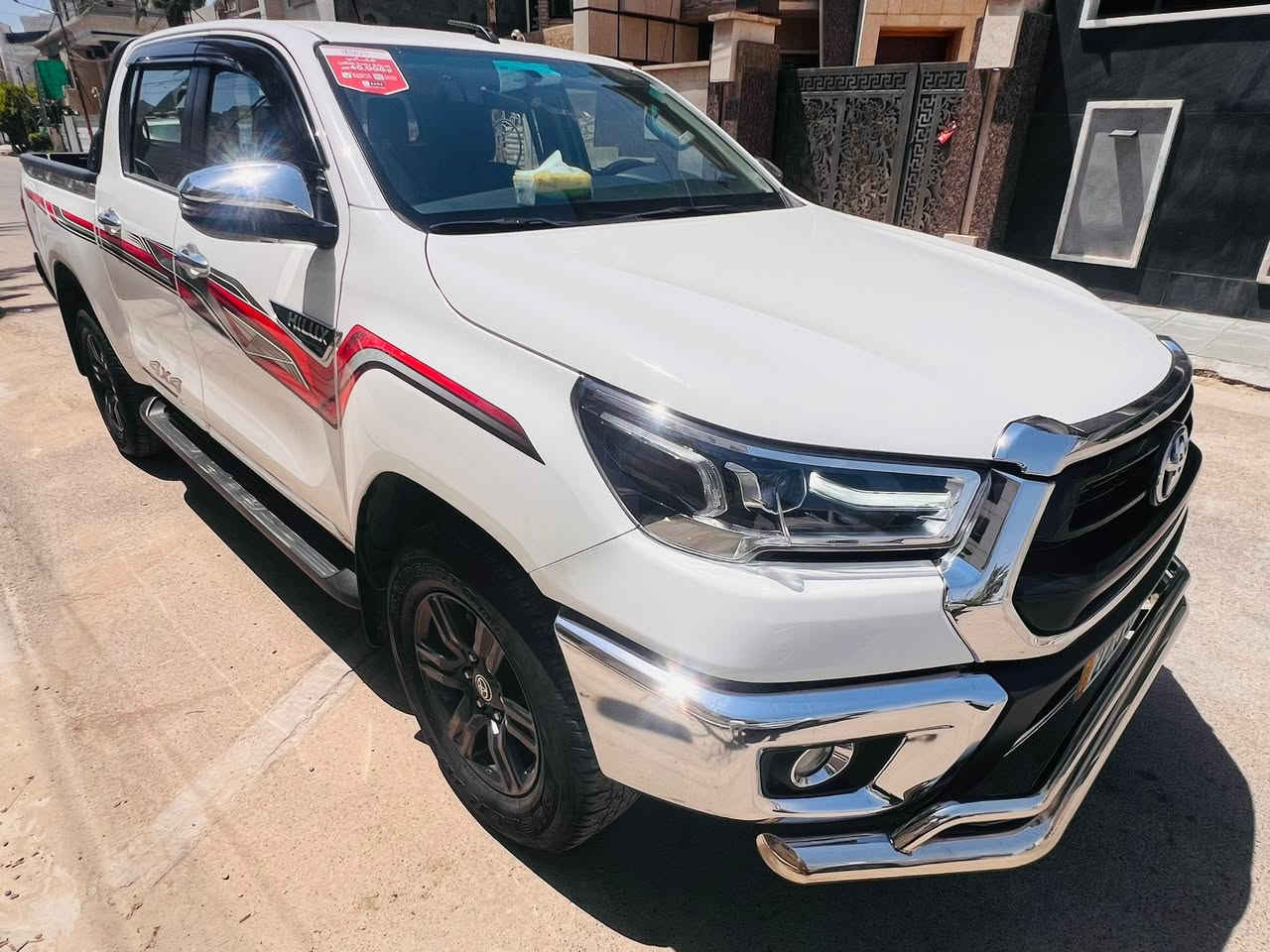 للبيع فقط
هايلوكس فور ويل موديل ٢٠٢٥ وكالة ساز تويوتا العراق 
رقم اربيل باسمي بعدها بالضمان وصيانتها كلها بالشركة 
ماشيه ٣٨ الف 
فور ويل رادار جانبي شاشه تبريد كشنات
وباقي المواصفات المعروفه
السياره جديده لوك تراي زيرو بشرط ومكفوله كفاله عامه وبيها سونار
رقم اربيل الجديد باسمي تحويل مباشر 
السعر 343 ورقه وبيها مجال بسيط

مكانها بغداد حي العدل 

للاستفسار ***********
