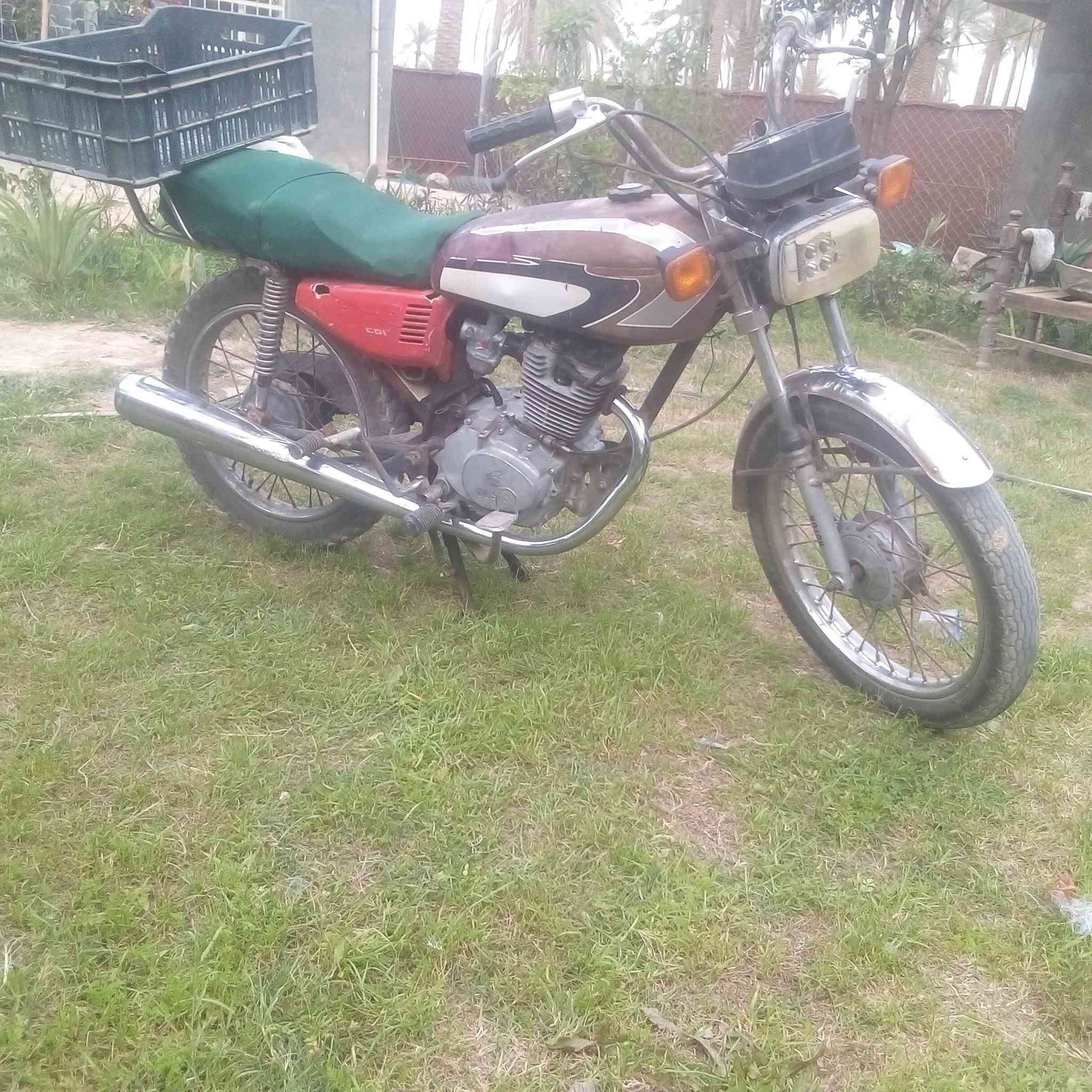 للبيع دراجة نضيفة مال شغل كهربائيات يشتغلن سعر ٢٧٥  وبيهة مجال مكاني بابل لمحاويل***********
