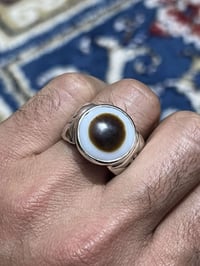 قال الامام علي عليه السلام  "ابتسم ولو القلب يقطر دما وتوقع خيرا مهما ...