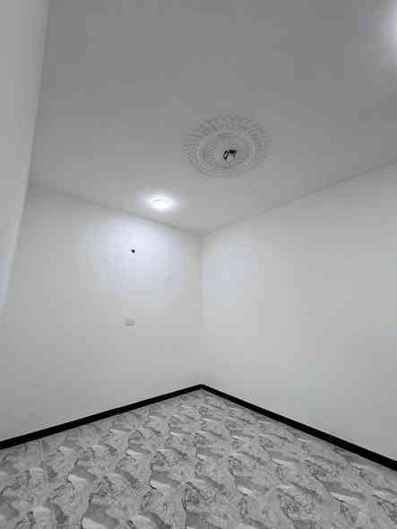 دار سكن #للبيع 🏠
المساحة :: 120م
طابو صرف زراعي المالك عراقي 🇮🇶
#السعر:: 67 مليون قابل للتفاوض
#يحتوي:: غرفتين منام وصالة واسعة ودرج دائري
وصحيات داخلية وخارجية وطارمة واستقبال ومطبخ
•••••••••
#الخدمات:: ماء كهرباء شارع تبليط 10م نت ضوئي
منطقة سكنية يبعد عن طريق ابو گوصرة 50م
••••••••
ابي الخصيب - ابو كوصرة - قرب سنتر طه
••••••••
البيت فارغ وجاهز للمشتري ان شاء الله 🤝 
••••••••
#للأستفسار ::: المرسلة على ***********
