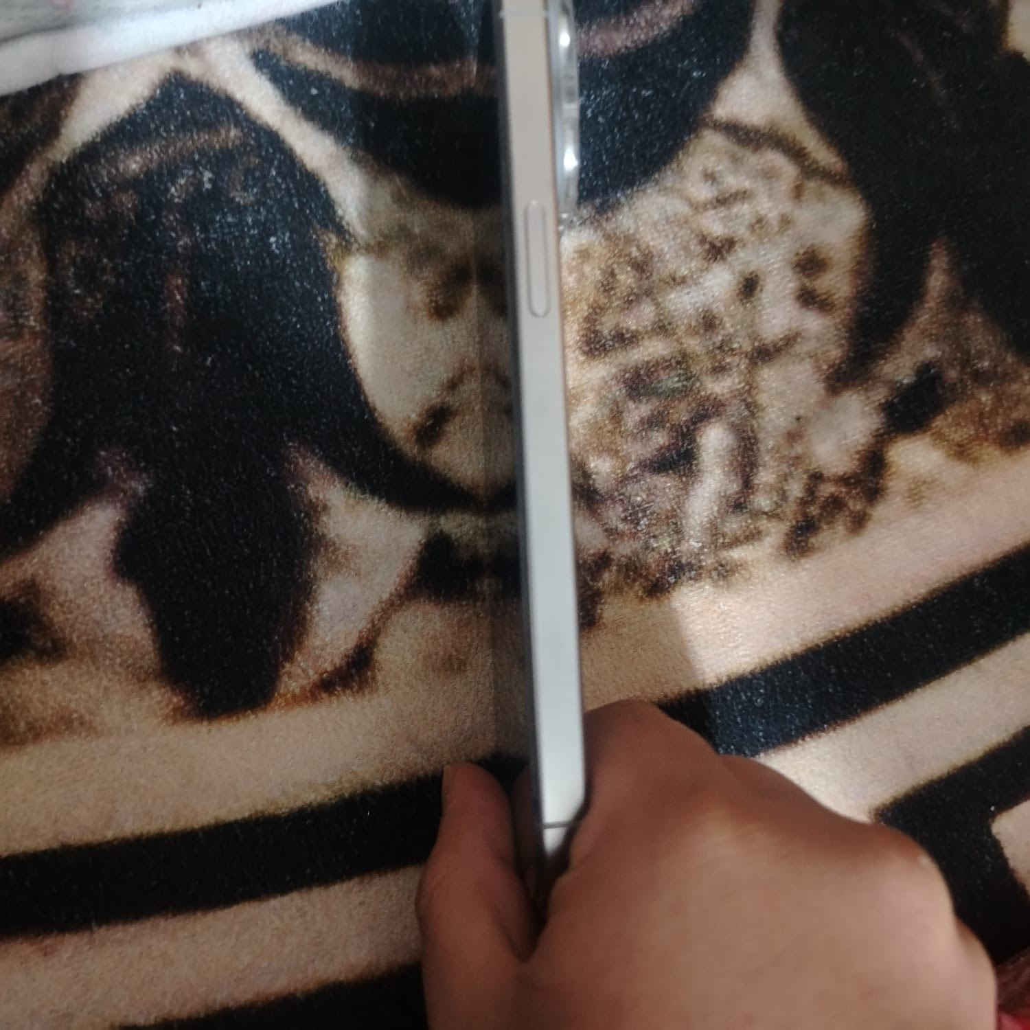 السلام عليكم ايفون ١٥ برو ماكس ذاكره ٢٥٦ بطاريه ٩٢ لون تيتانيوم  شرق اوسط جهاز نضافته ١٠٠ ب١٠٠ وجهاز شخط مابي ولا داخل تصليح السعر ١١٥٠ وبي مجال مكاني بغداد


**إذا كنت صاحب هذا الإعلان وتريد حذفه لأي سبب، رجاءا أرسل رسالة إلى الدعم الفني**