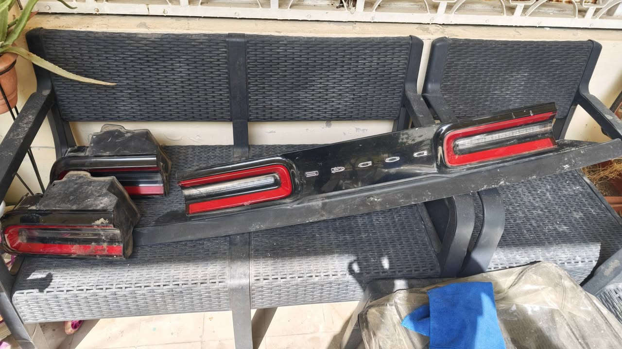 بك لايت جالنجر اصلي شغال بس بي كسر يتصلح عادي
مسطره خلفيه جالنجر شغاله وبس بي فطر
قيم واخذ


**إذا كنت صاحب هذا الإعلان وتريد حذفه لأي سبب، رجاءا أرسل رسالة إلى الدعم الفني**