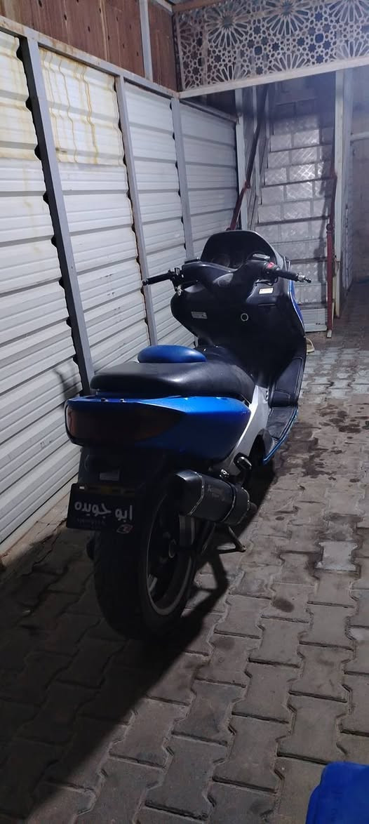 للبيع تيماكس 2008 نوزل تزويد صالنصه فقط دراجه بيها صوت بل مكينه بكن وشغاله الدراجه ولتكلي شبيها مابيها كوووم حديد تحمل وتروح سعر 11 وبيها مجال قليل مكان زعفرانيه جسر ديالى القديم ***********
