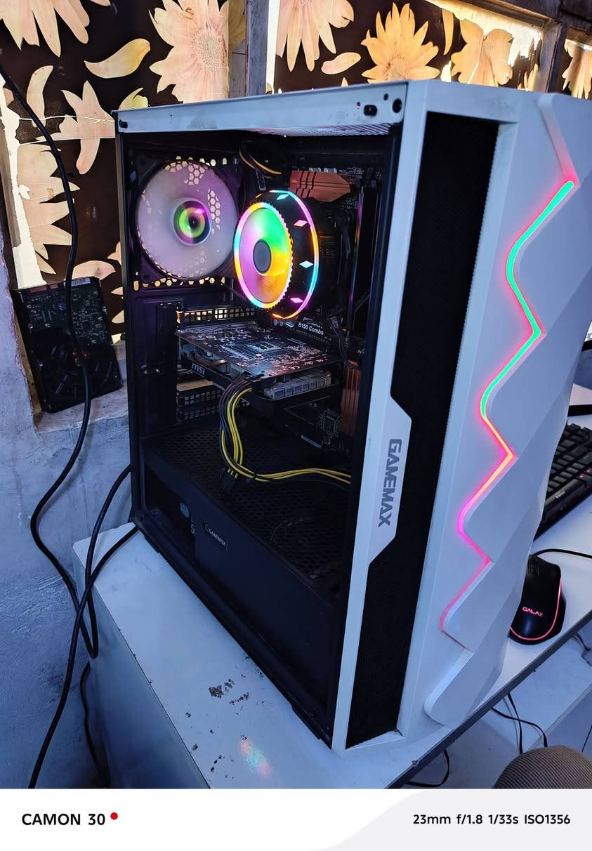 السلام عليكم PC لبيع
المعالج i5 7500 @ 3.40GHz
الكرت GTX 1650S MSI 4GB
البورد B150 Combo ddr4 ddr3 مزدوج
البور cooler master 500w
الرام 16 ddr4 2666hz GIGABYTE
التخزينssd 128 + hhd 500
الكيس GAMEMAX 1FAN 
السعر ٣٥٠ الف مكاني بغداد ويا موس وكيبورد ماركه


**إذا كنت صاحب هذا الإعلان وتريد حذفه لأي سبب، رجاءا أرسل رسالة إلى الدعم الفني**