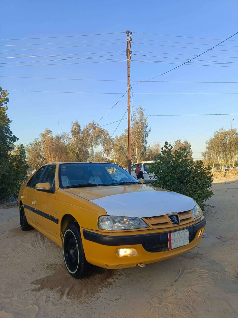 اللهم صل على محمد وال محمد
بيجو بارص 2015رقم نجف
مكان السياره بالنجف
كير ومحرك خير من الله 
تخم تاير ابو الخطه ستوني شاده
السياره مكفوله من الضربه 
بيه صبغ جاملغ وباب فقط 
كهربائياتها كلهه شغاله 
حداديه 80 بالميه 
السعر 38 وبيها مجال للشراي 
*********** بي واتساب
