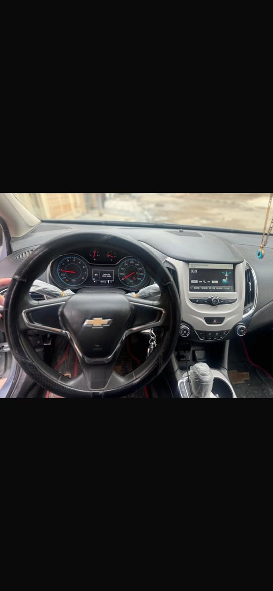 السلام عليكم 
شوفر ليت كروز موديل ٢٠١٧ 
سيارة باسمي 
مكاني بغداد 
الرقم ***********
