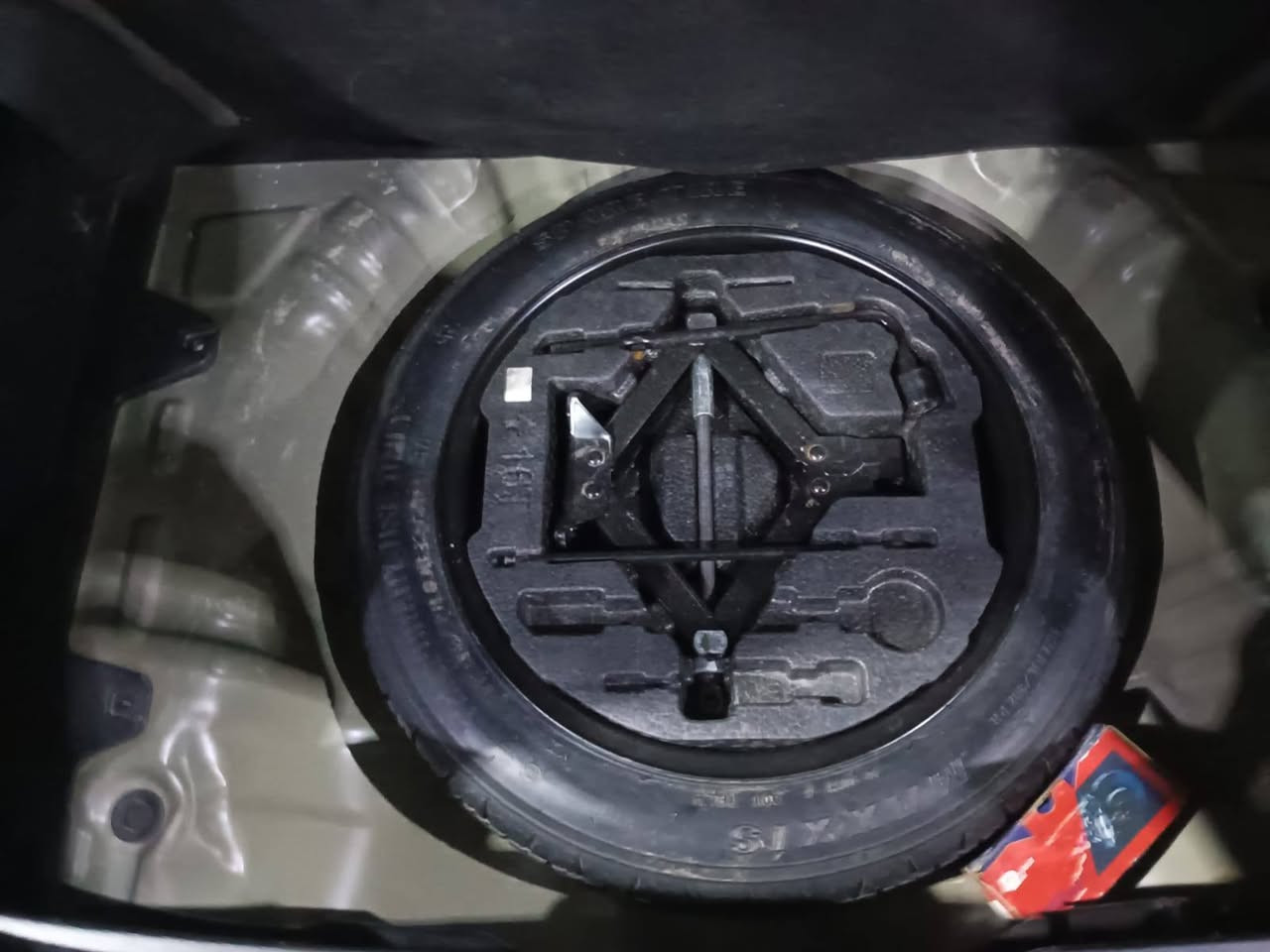 السلام عليكم ورحمة الله وبركاته عندي صول موديل ٢٢ حادثها جاملغ خلفي وباب الصندوق ماشيه ٥٢ الف السياره جديده مناقصها شئ مكان السياره البياع السعر ١٣٣ صور الحادث وتس اب
***********
