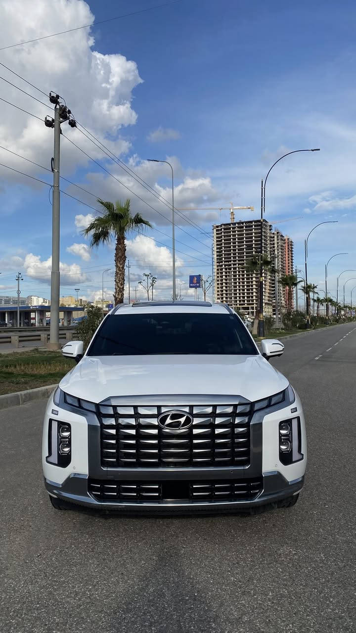 قفلة المواصفات بفئتها
هواندي باليسايد كاليكرافي وارد امريكي اعلى مواصفات موديل 2024 محرك ستة سلندر تنفس طبيعي دفع رباعي AWD سبعة راكب ‼️

السيارة تتمتع برفاهية وجمالية بالداخل  وجلود فاخرة 
ماشية 15 الف ميل فقط ..
مواصفات : 
*بصمة 
*بانوراما قطعتين 
*تحكم تقديم وترجيع بالريموت 
*تدفى وتبريد كشنات امامية 
*مساج كشنات امامية 
*كشن منفصل VIP 
*كشنات الصف الثاني تدفى وتبريد 
*كشنات الصف الثالث تدفى 
*سقف كنتارة قماش فاخر 
*خمس كاميرات 360 درجة 
*كاميرا على المراية الوسطية 
*سستم صوت فاخر من شركة harman kardom
*حساسات امامي وخلفية 
*صندوق كهرب 
*خزن كشنات 
*بردات خلفية 
*رادار بالمري 
*داتا شو 
هاي بعض مواصفاتها ماتخلص 

السيارة بدون رقم تترقم محافظات شمالية 

السيارة بابين تبديل شركة وجاملغ صبغ فقط وايرباك مالكشن فقط راجع سستم شركة تصليح درجة اولى 

مكان السيارة دهوك معارض الجديدة 

السعر : 315 $ ومجال بسيط جداً 

للاستفسار الاتصال على الرقم 
***********
