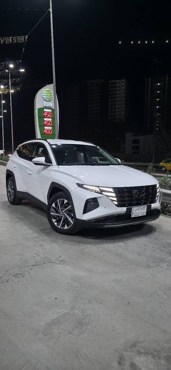 توسان 2023 خليجي كفاله عامه لا رواجز ولا غيرها رقم بغداد
فول قماره حديد
مواصفات 
بصمه ابواب 
شاشه داخلي 
داخل ابيض 
هاند بريك بصمه 
تشغيل عن بعد 
كشنات كهرباء
بردات خلفيه 
حساسات امامي خلفي 
كامره 
ترحيب دخول 
مري شفط 
قطعتين تبريد 
تحكمات مقود 

سياره جديده جداً بمعنى الكلمه ومكفوله من الصبغ والتعديل والتبديل 
كير مكينه بشرط من كلشي 
 سعر 213 بي مجال
مكان بغداد
***********
