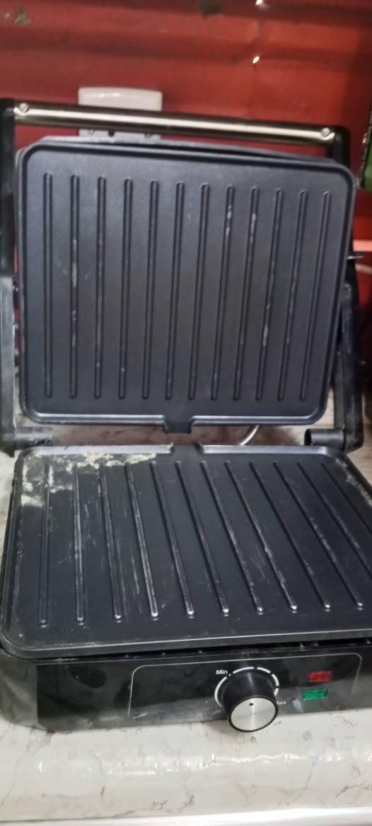 اوفن شؤي وكابسه صاج على هل وضع ابيعهم قيم واخذ


**إذا كنت صاحب هذا الإعلان وتريد حذفه لأي سبب، رجاءا أرسل رسالة إلى الدعم الفني**