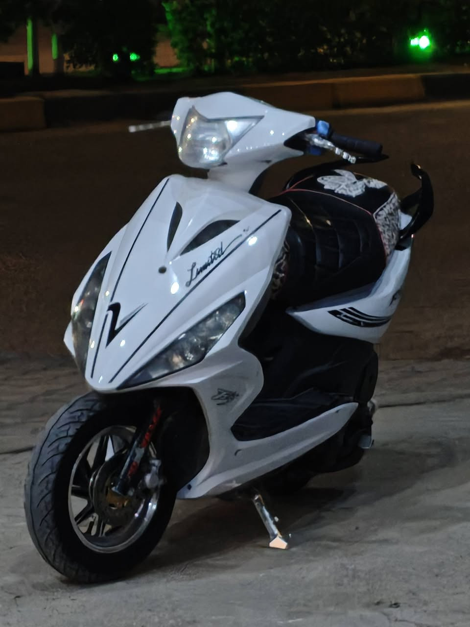 سلام عليكم
ماكس مضلع مكينه 49 خرسه صار لها 4 اشهر من طالعه من الحاويه دراجه عليها كلجات FCS الدراجه شلعه ومعدل خير من الله جيب فيتر وتعال افحص الاستفسار على هذا الرقم ***********
