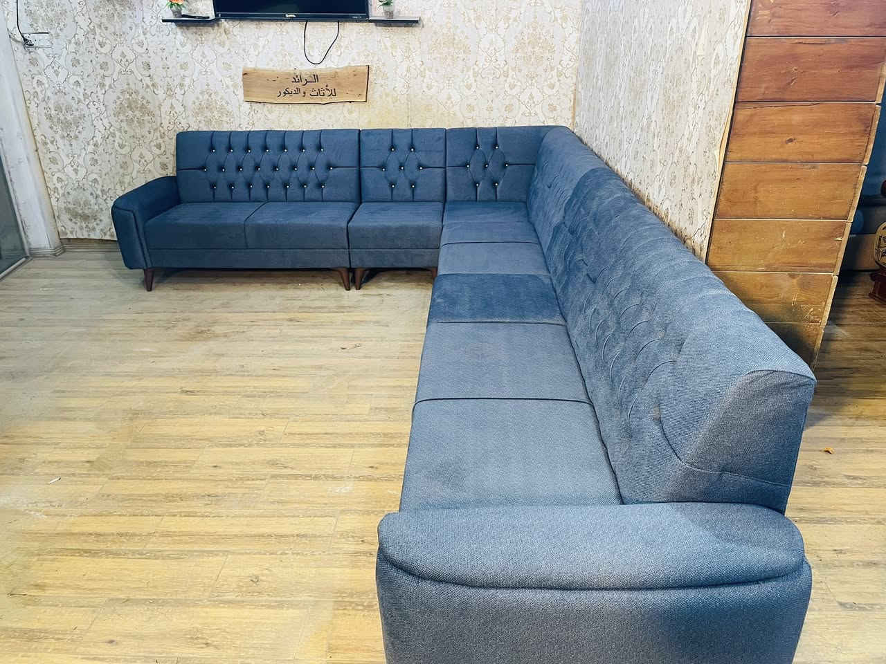 ديوان جديد للبيع 10 مقاعدشغل درجه أولى الحريه البستان مقابيل مدرسه سكينه ***********واتساب أو مراسله الصفحه
